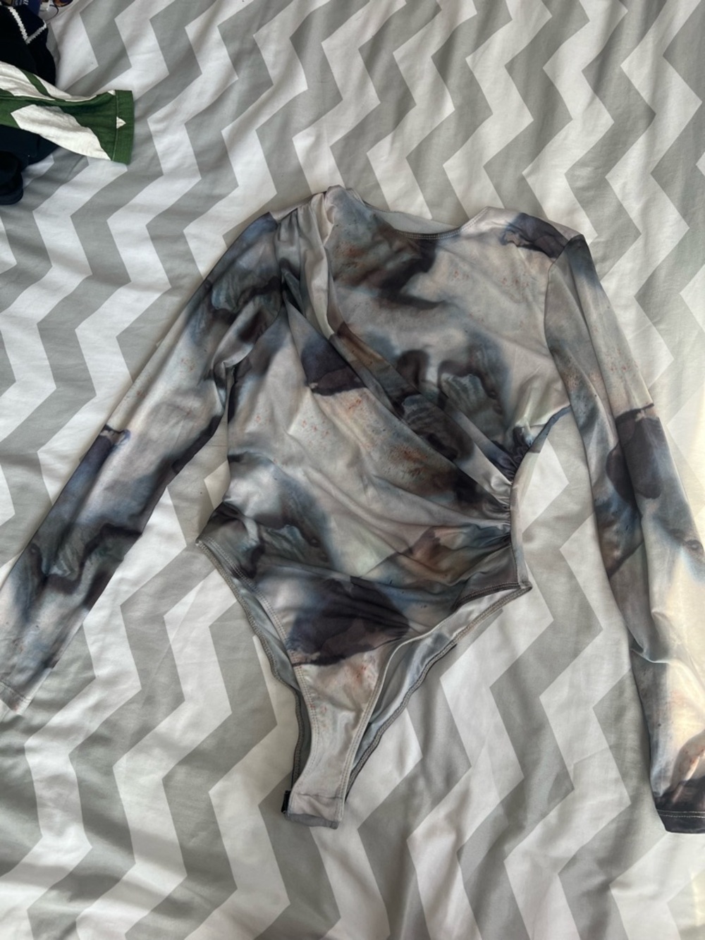 SHEIN gray marble print bodysuit